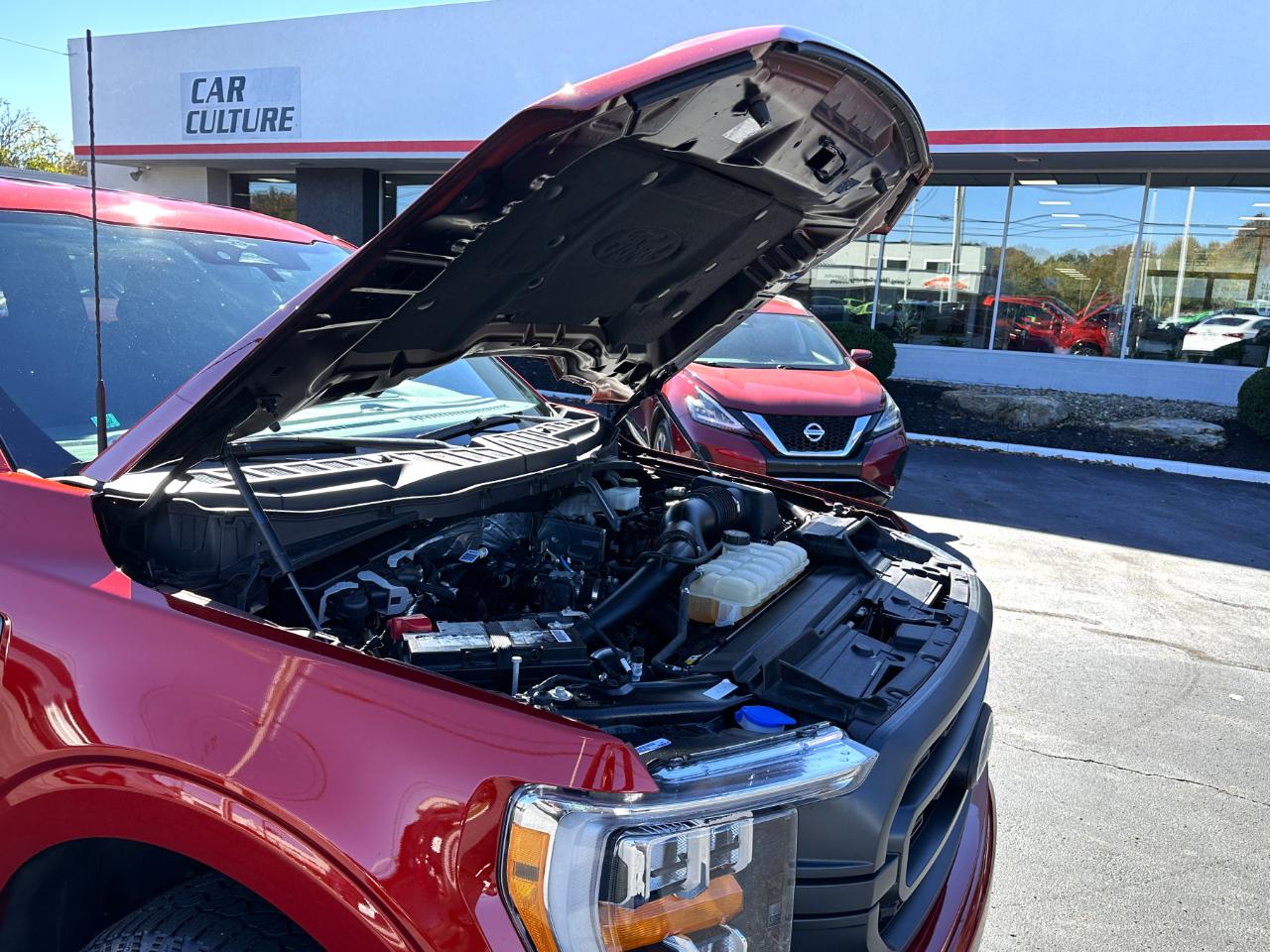 Ford F-150 4WD SuperCrew 145" XLT 2023