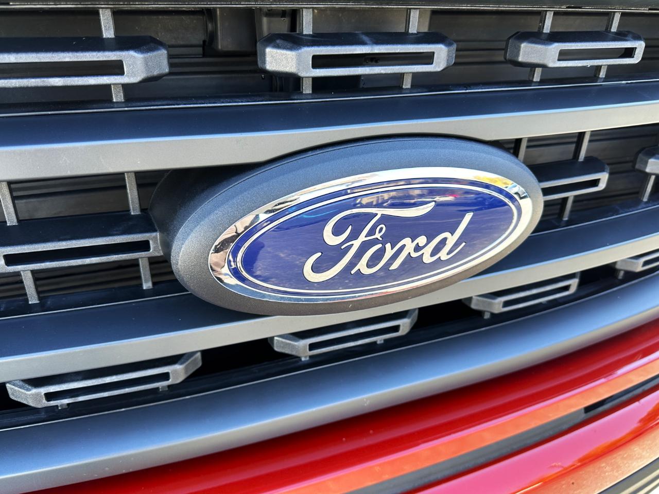 Ford F-150 4WD SuperCrew 145" XLT 2023