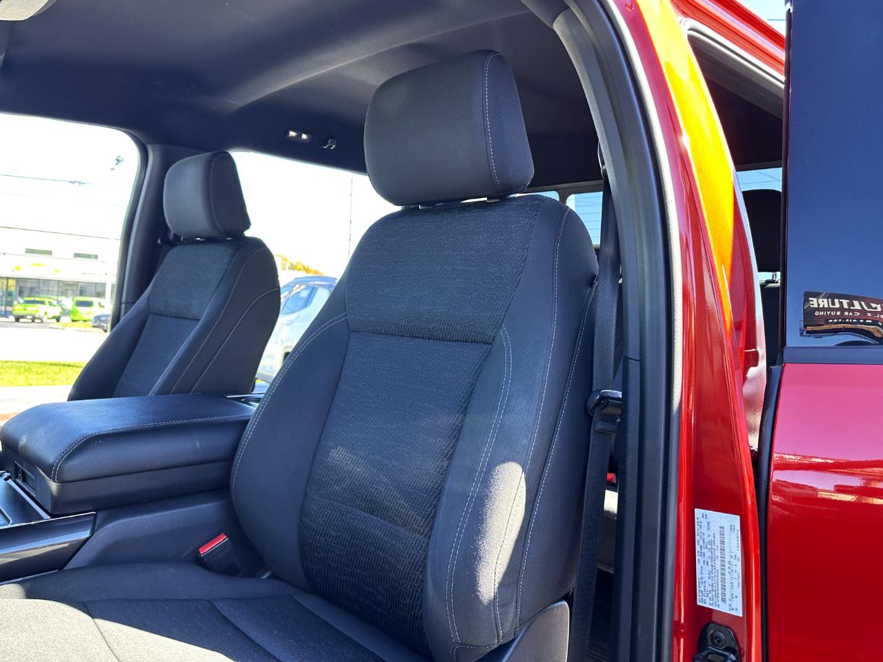Ford F-150 4WD SuperCrew 145" XLT 2023