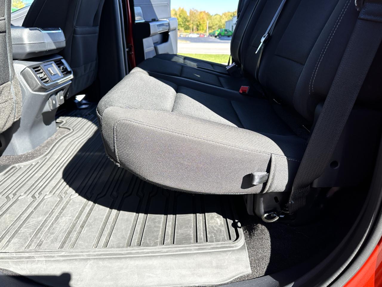 Ford F-150 4WD SuperCrew 145" XLT 2023