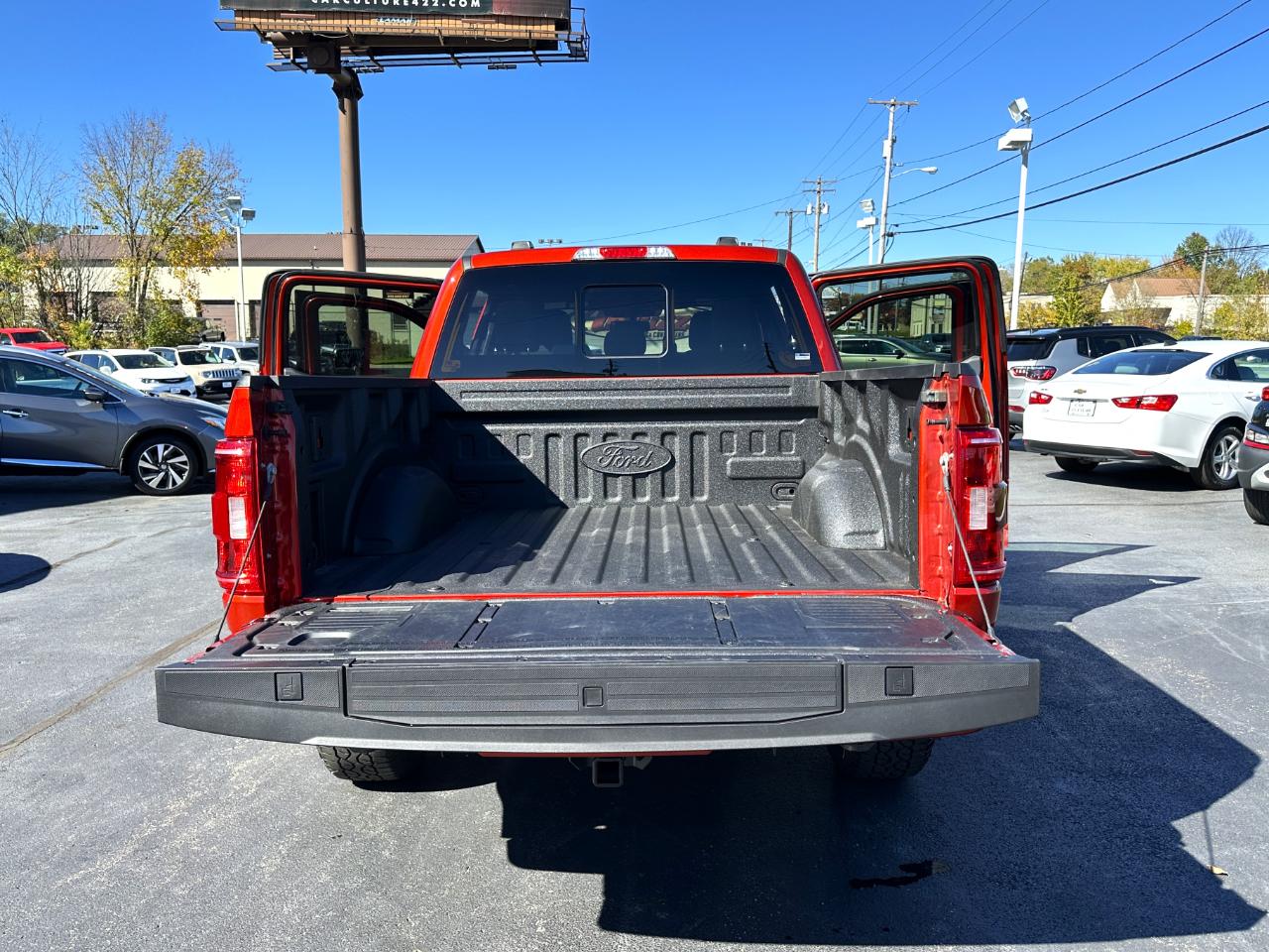 Ford F-150 4WD SuperCrew 145" XLT 2023