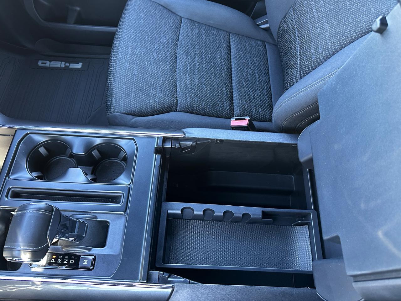 Ford F-150 4WD SuperCrew 145" XLT 2023