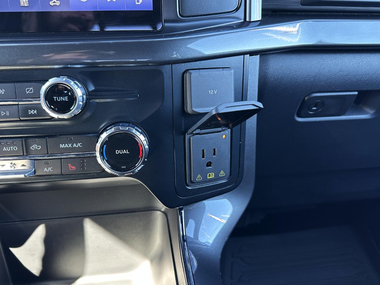 Ford F-150 4WD SuperCrew 145" XLT 2023