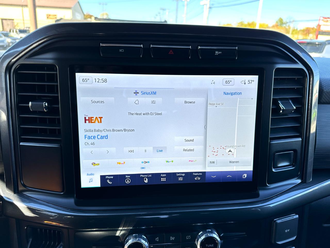 Ford F-150 4WD SuperCrew 145" XLT 2023