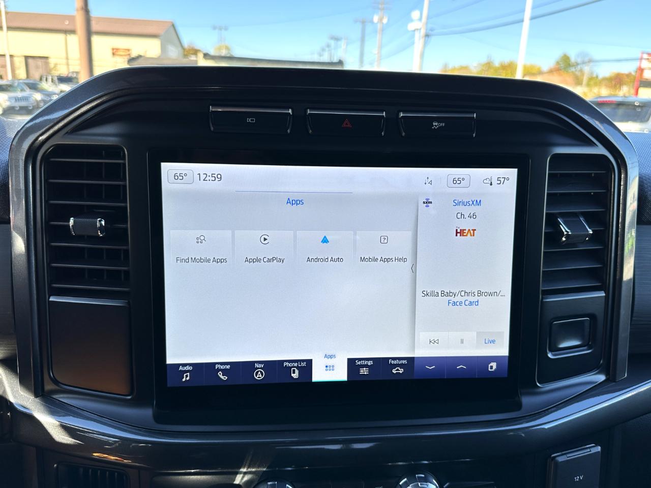 Ford F-150 4WD SuperCrew 145" XLT 2023