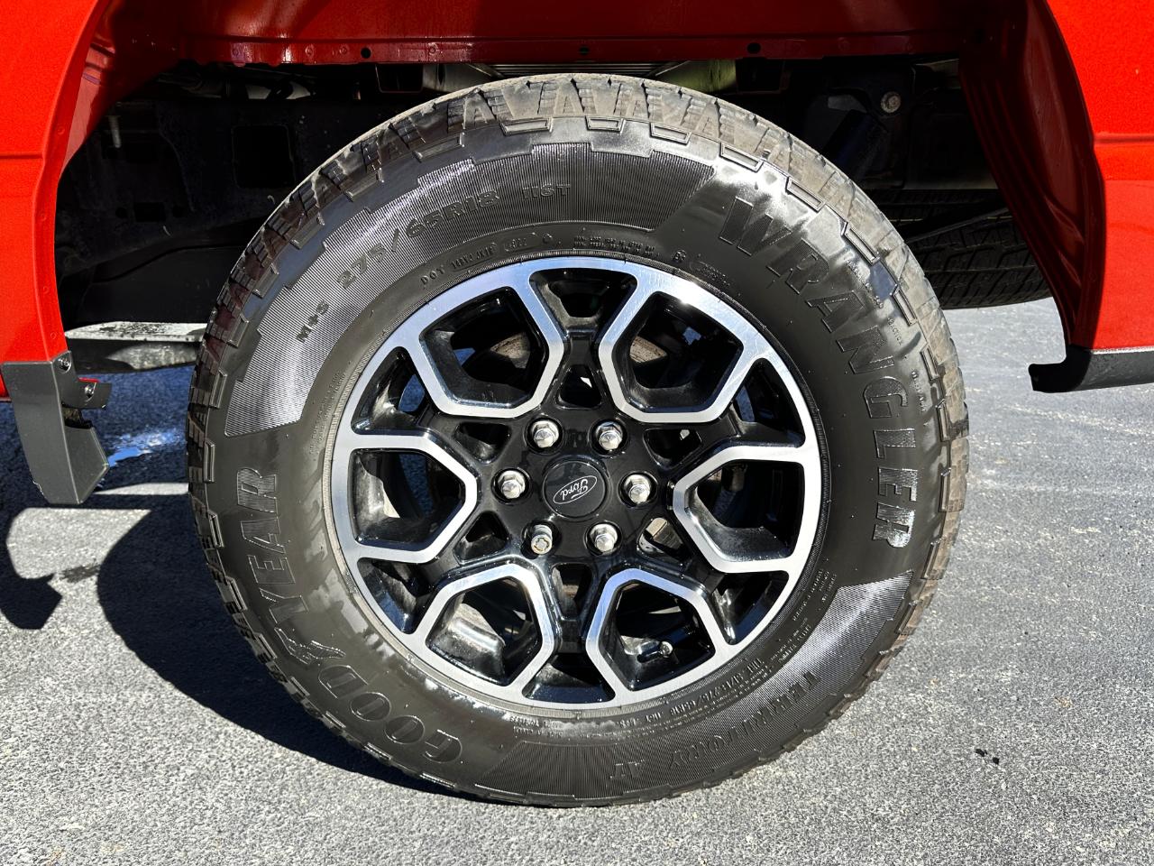 Ford F-150 4WD SuperCrew 145" XLT 2023