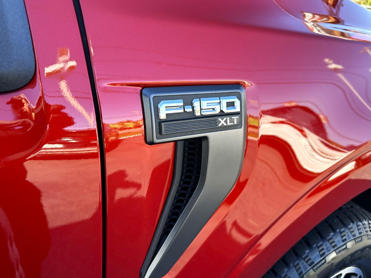 Ford F-150 4WD SuperCrew 145" XLT 2023