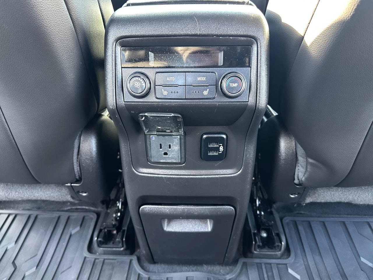 GMC Acadia AWD 4dr Denali 2018