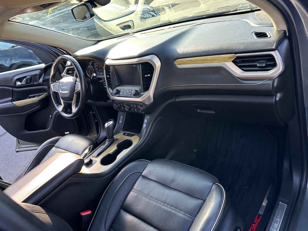 GMC Acadia AWD 4dr Denali 2018