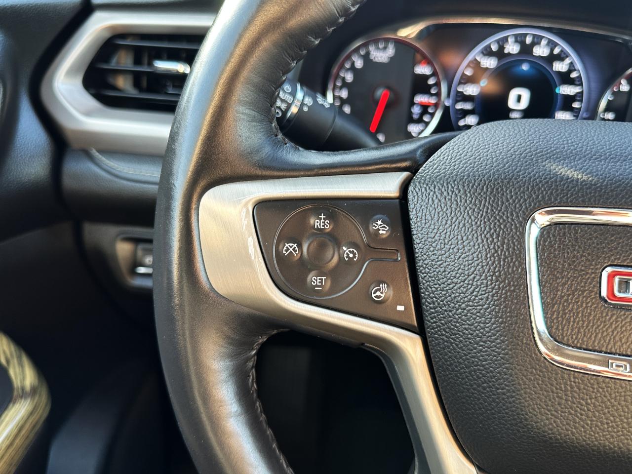 GMC Acadia AWD 4dr Denali 2018