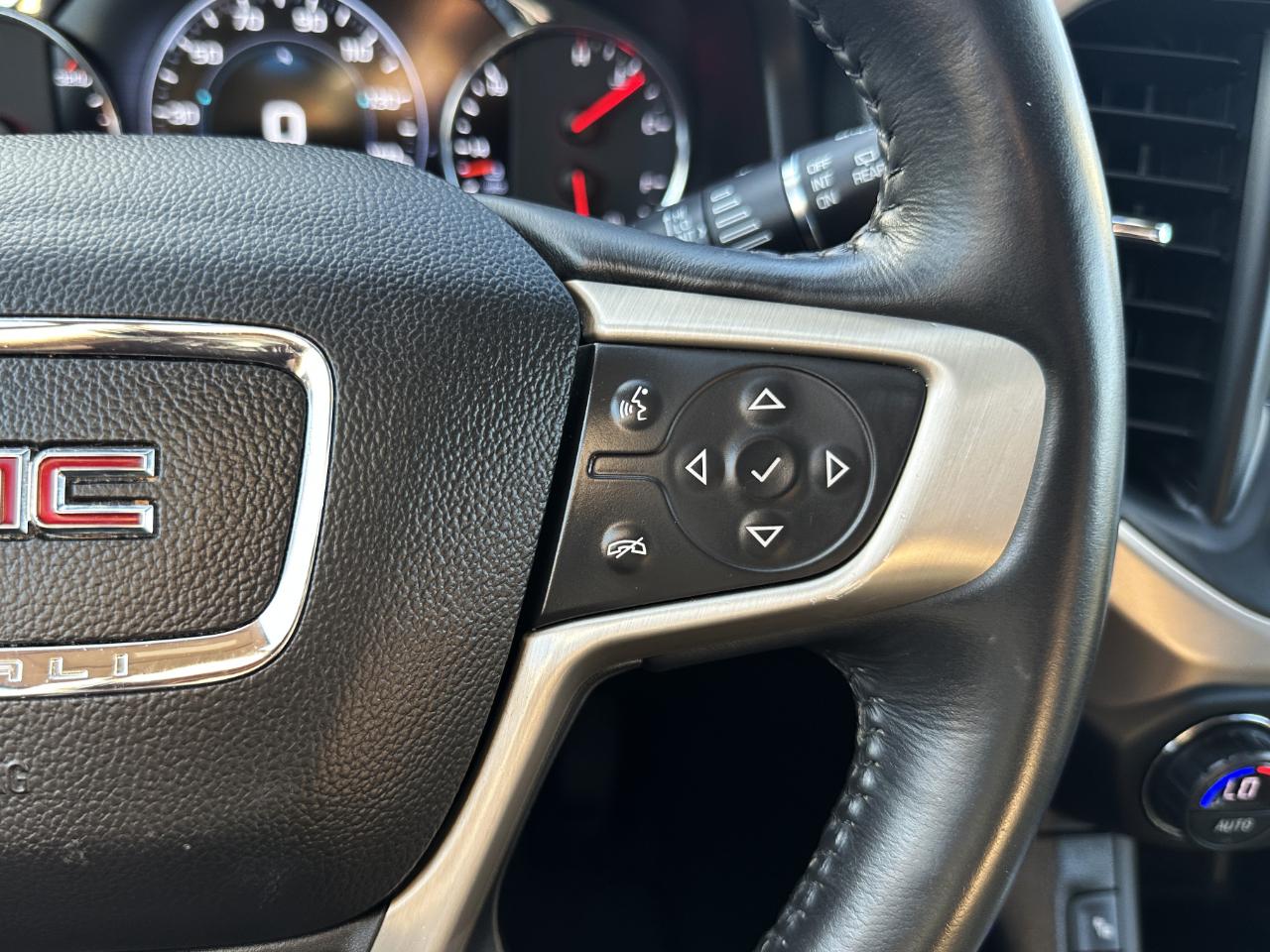 GMC Acadia AWD 4dr Denali 2018