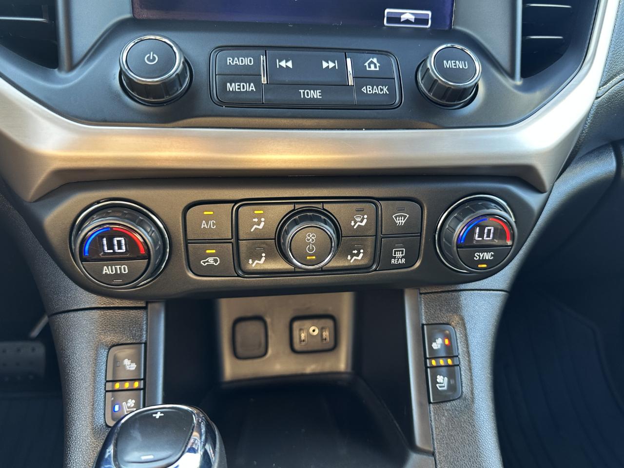 GMC Acadia AWD 4dr Denali 2018