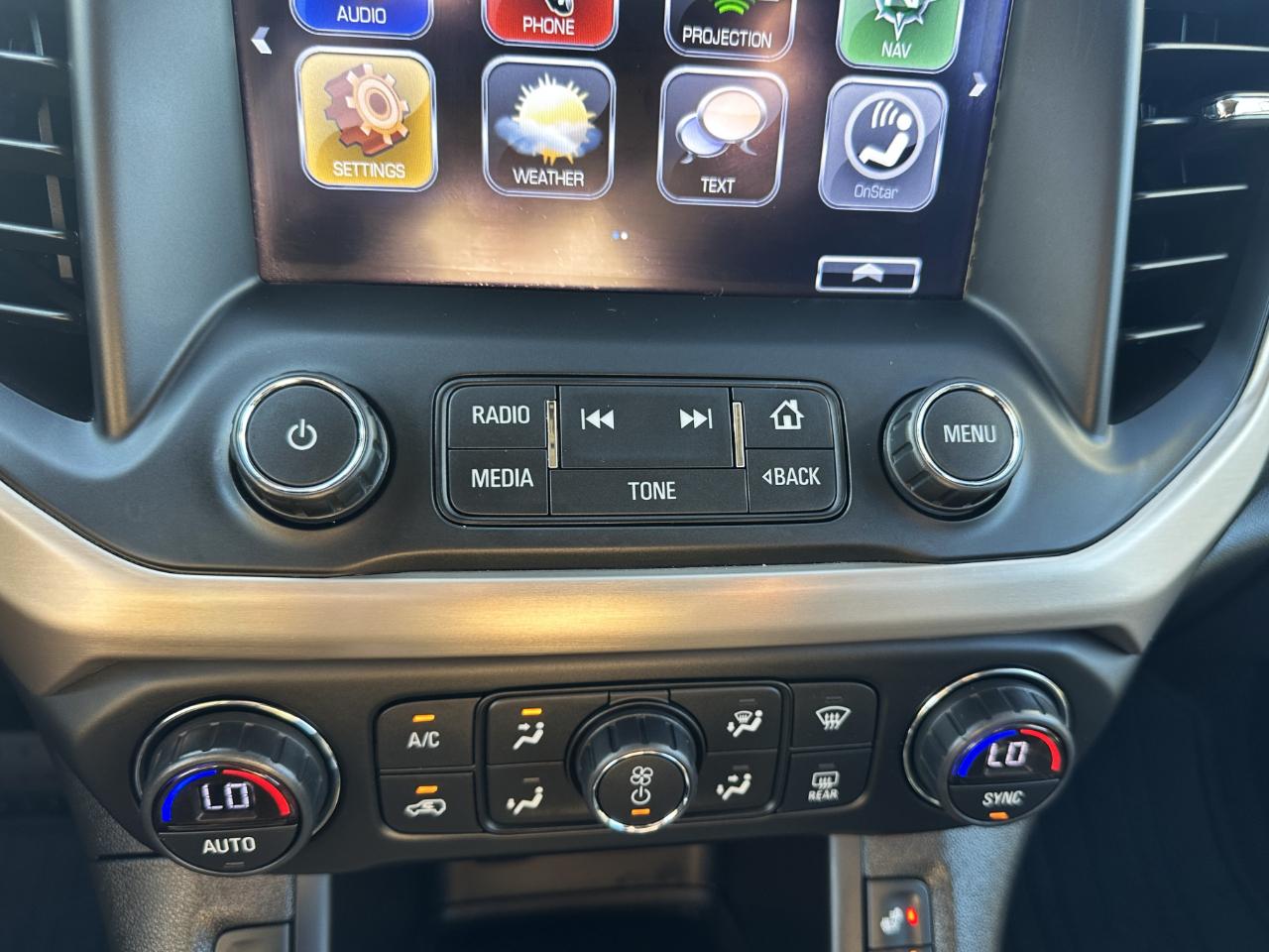 GMC Acadia AWD 4dr Denali 2018