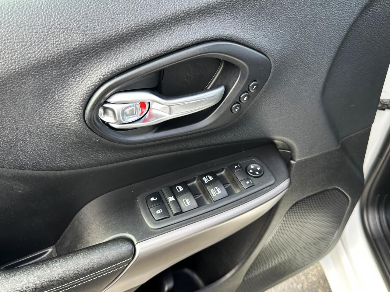 Jeep Cherokee Overland 4WD 2019