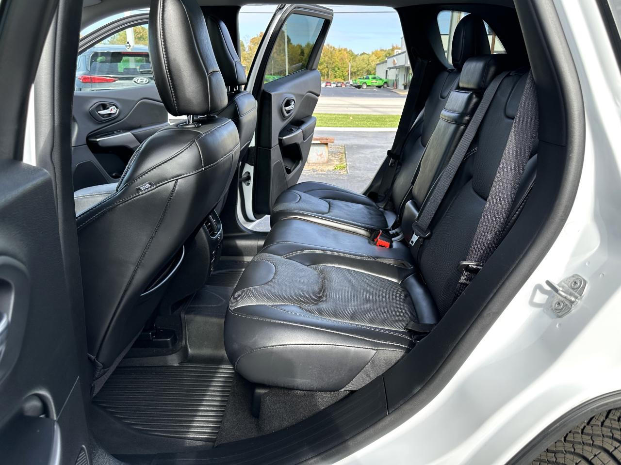 Jeep Cherokee Overland 4WD 2019