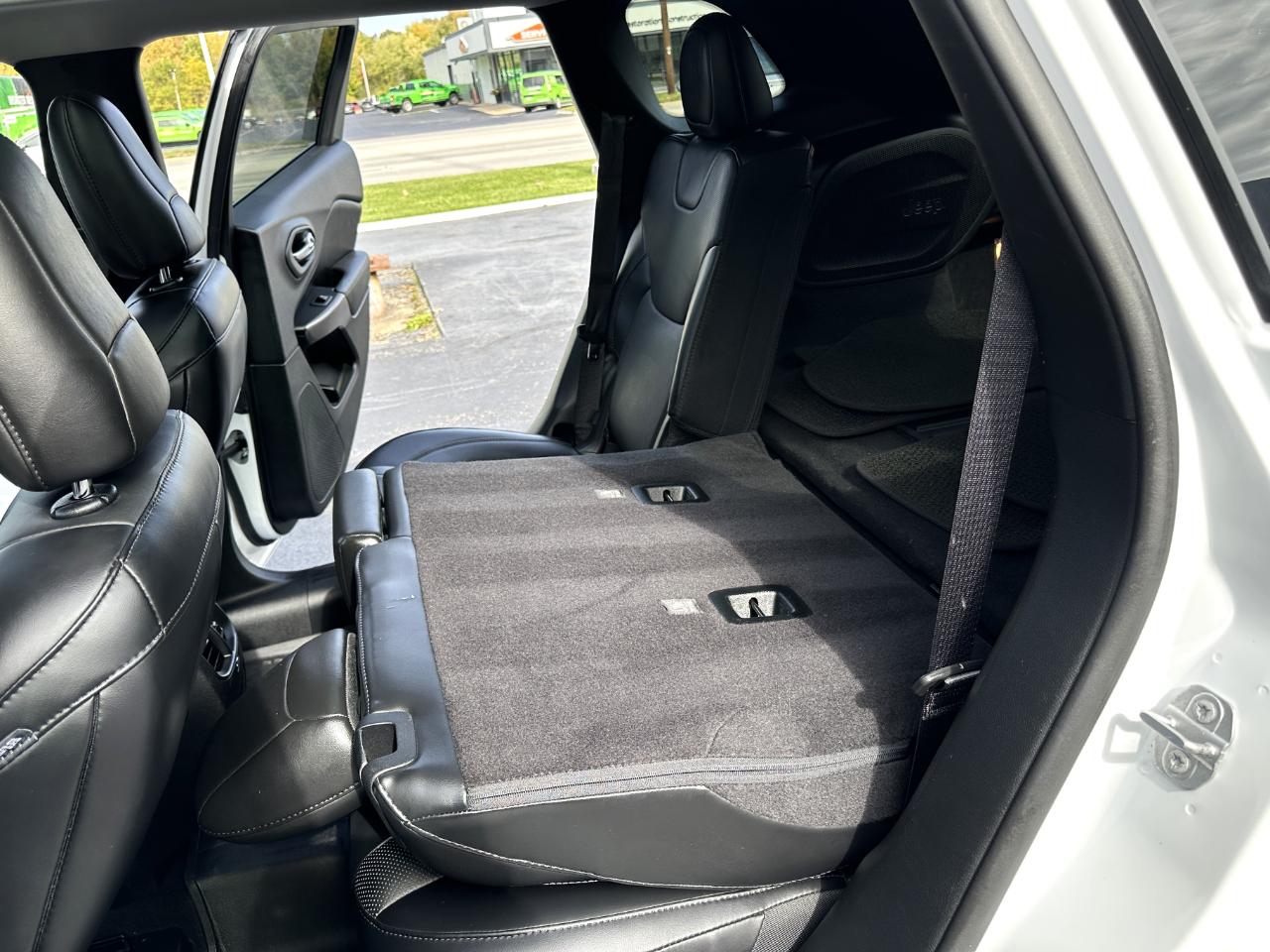 Jeep Cherokee Overland 4WD 2019