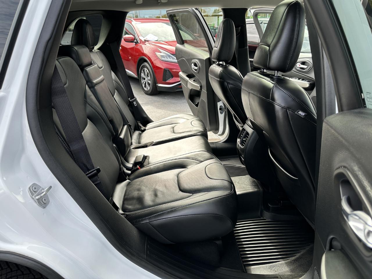 Jeep Cherokee Overland 4WD 2019