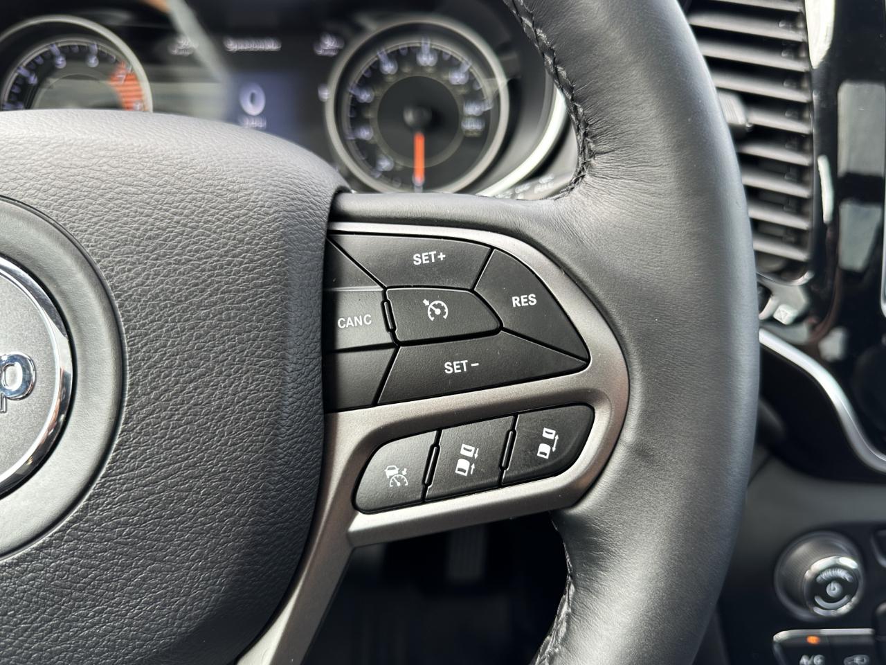 Jeep Cherokee Overland 4WD 2019