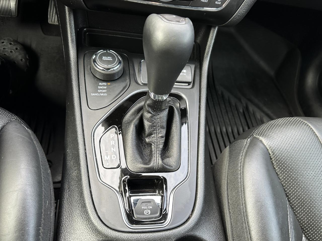 Jeep Cherokee Overland 4WD 2019