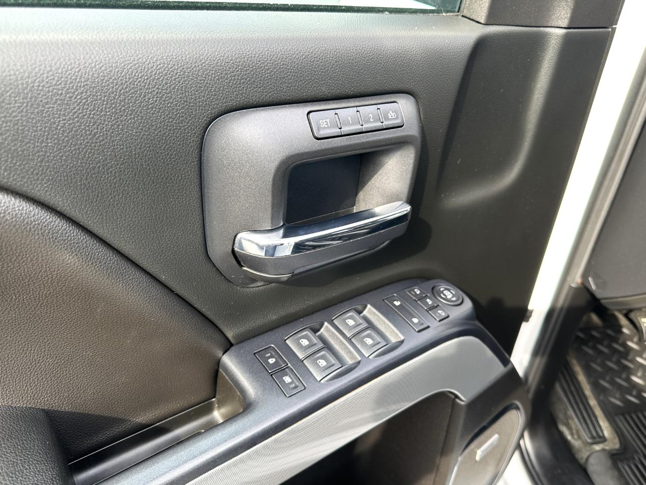 Chevrolet Silverado 1500 LTZ Z71 Double Cab 4WD 2018