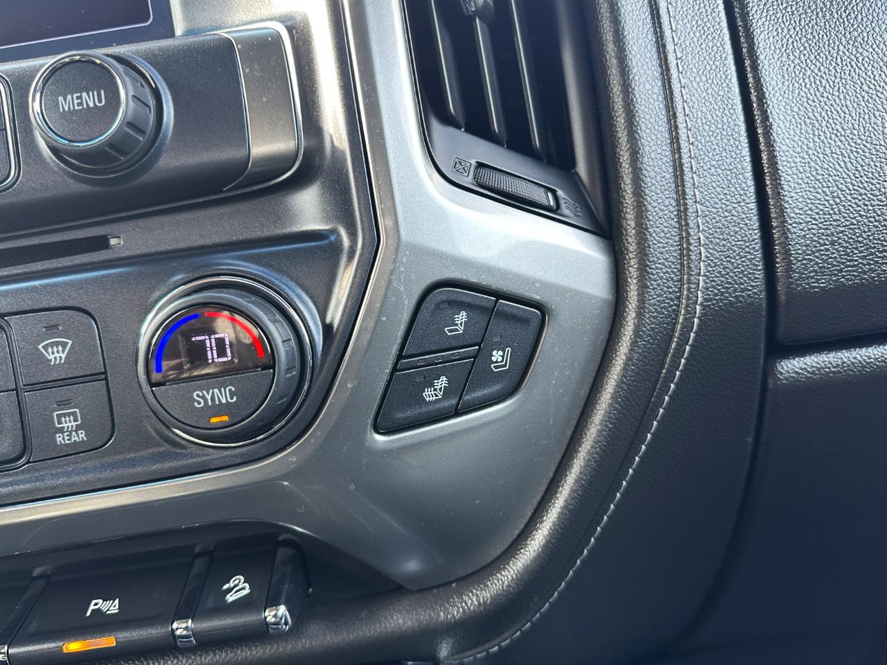 Chevrolet Silverado 1500 LTZ Z71 Double Cab 4WD 2018
