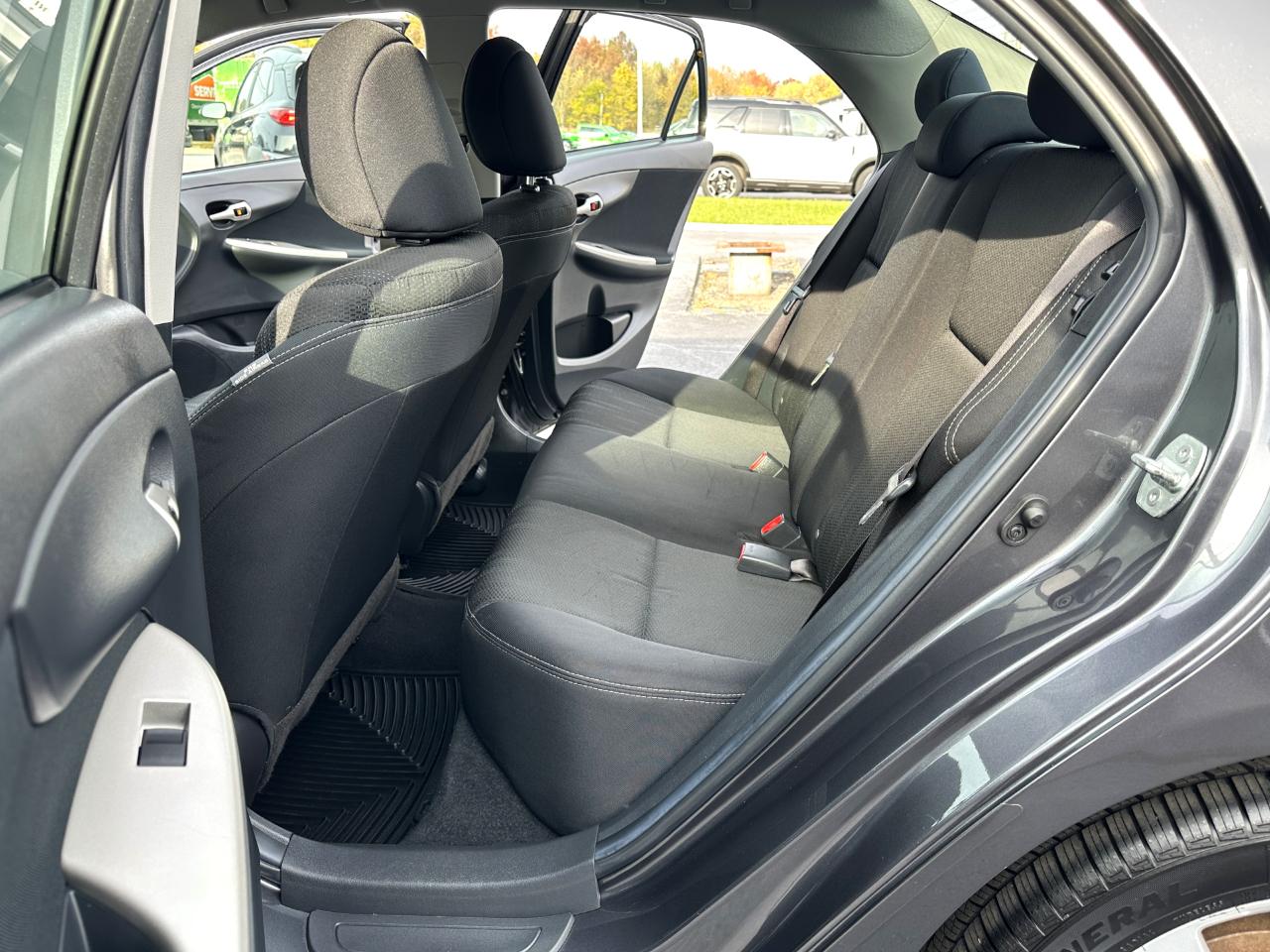 Toyota Corolla S 2013