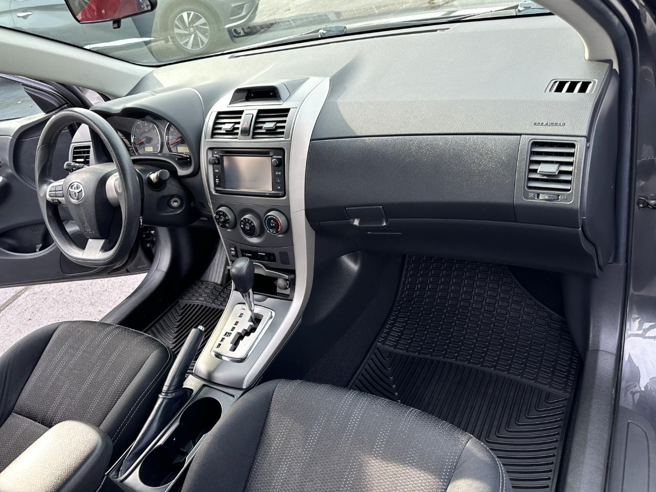 Toyota Corolla S 2013