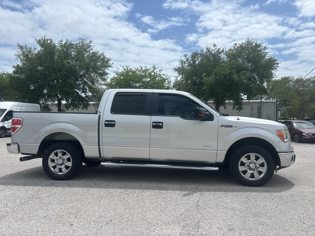 Ford F-150 SuperCrew 2WD 2011