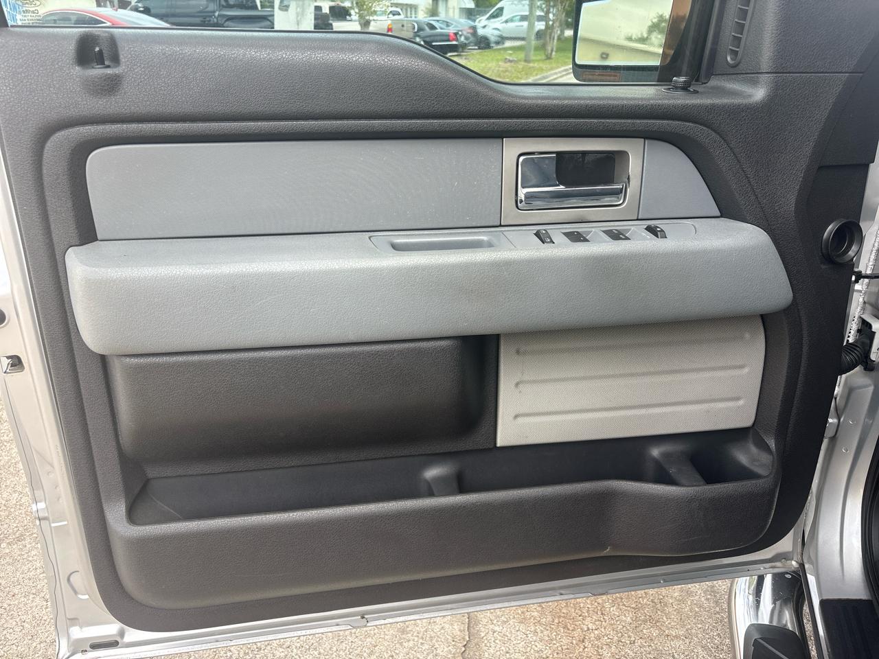 Ford F-150 SuperCrew 2WD 2011