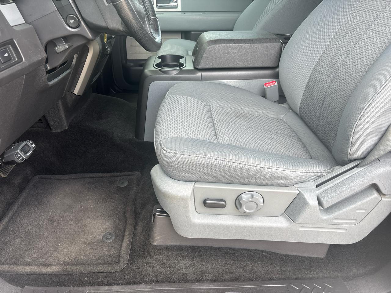 Ford F-150 SuperCrew 2WD 2011