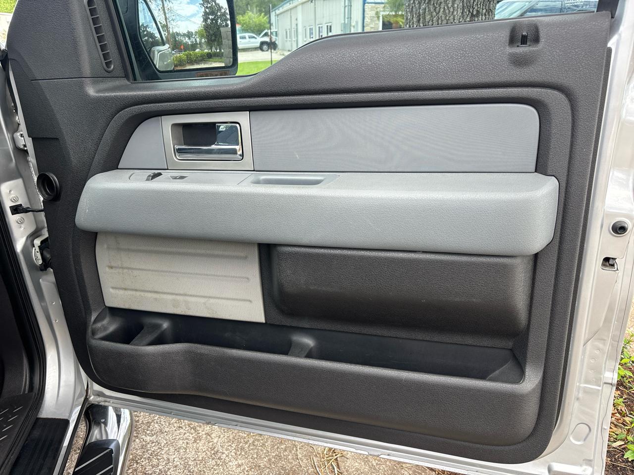 Ford F-150 SuperCrew 2WD 2011