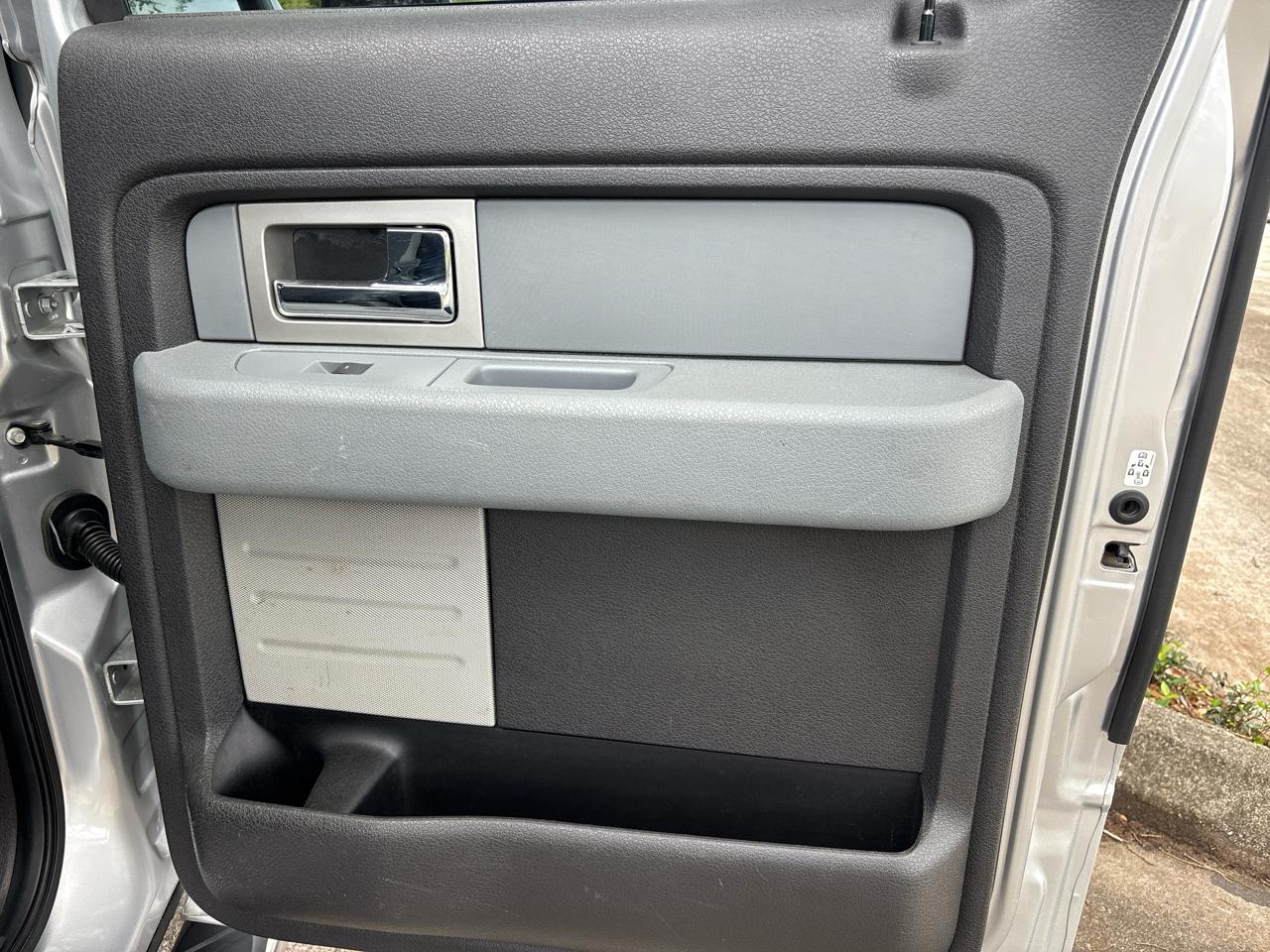 Ford F-150 SuperCrew 2WD 2011