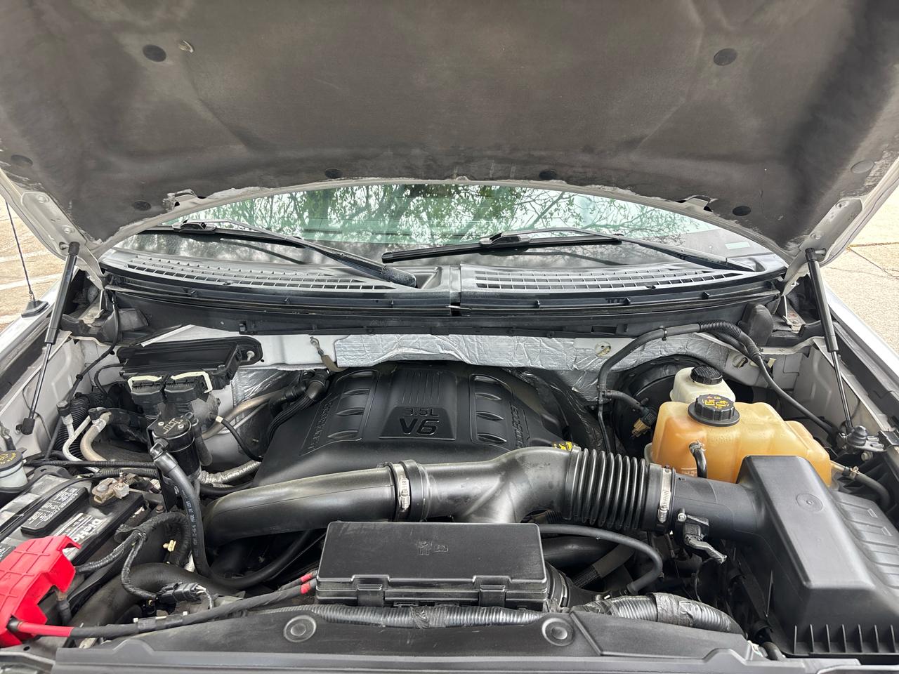 Ford F-150 SuperCrew 2WD 2011