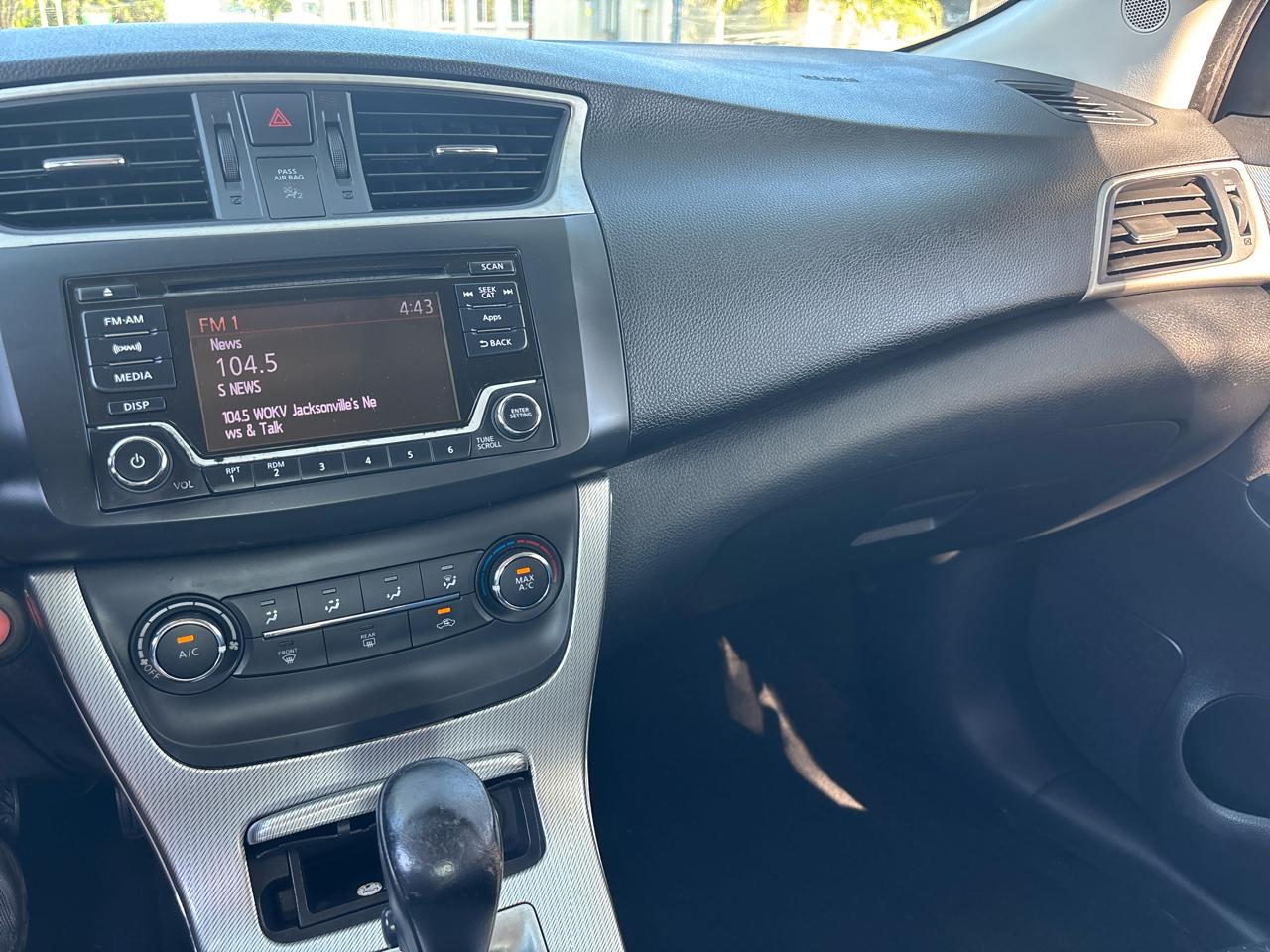 Nissan Sentra FE+ S 2015