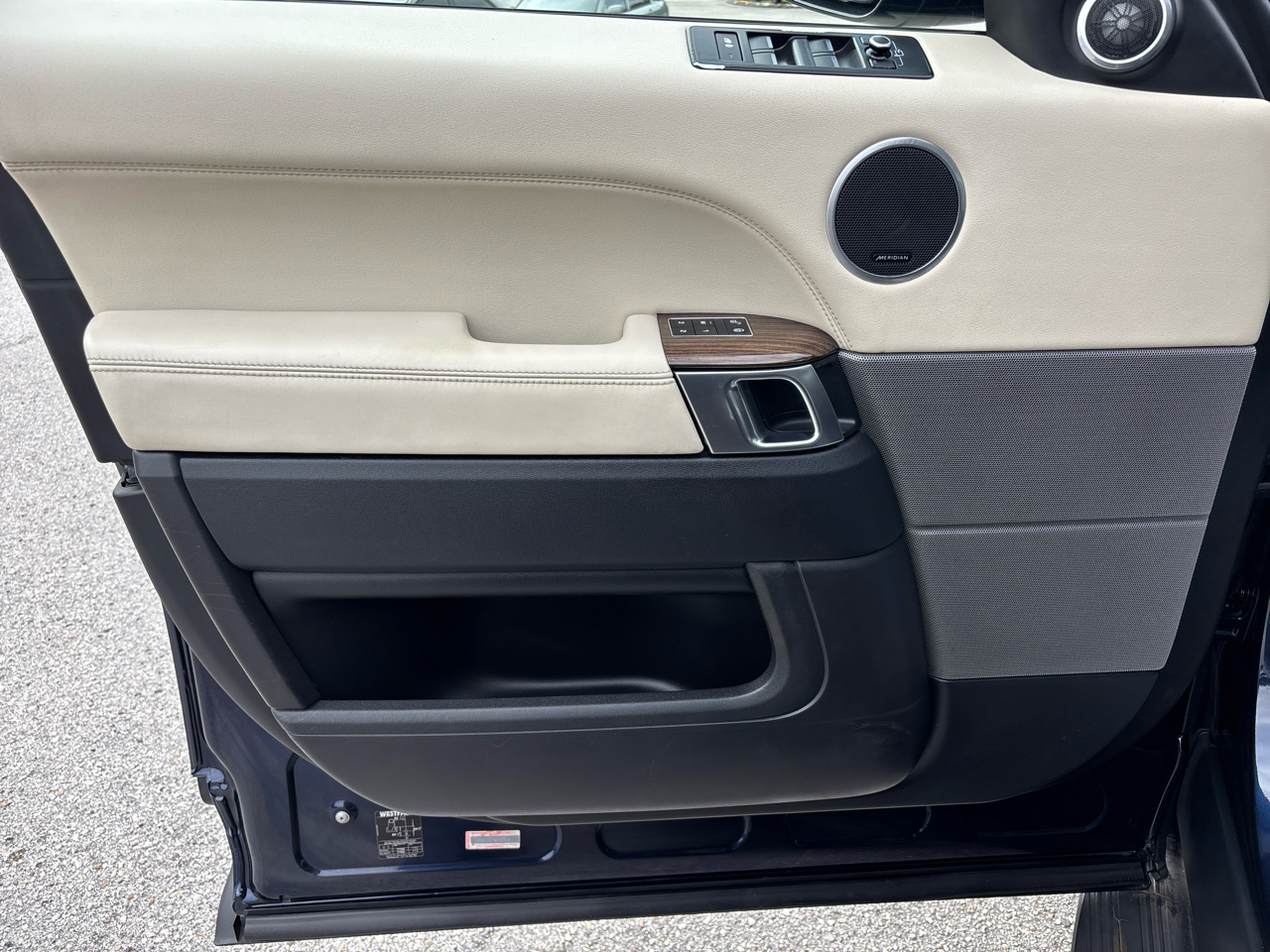 Land Rover Range Rover Sport 3.0L V6 Supercharged SE 2014