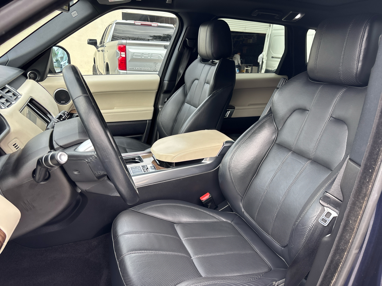 Land Rover Range Rover Sport 3.0L V6 Supercharged SE 2014