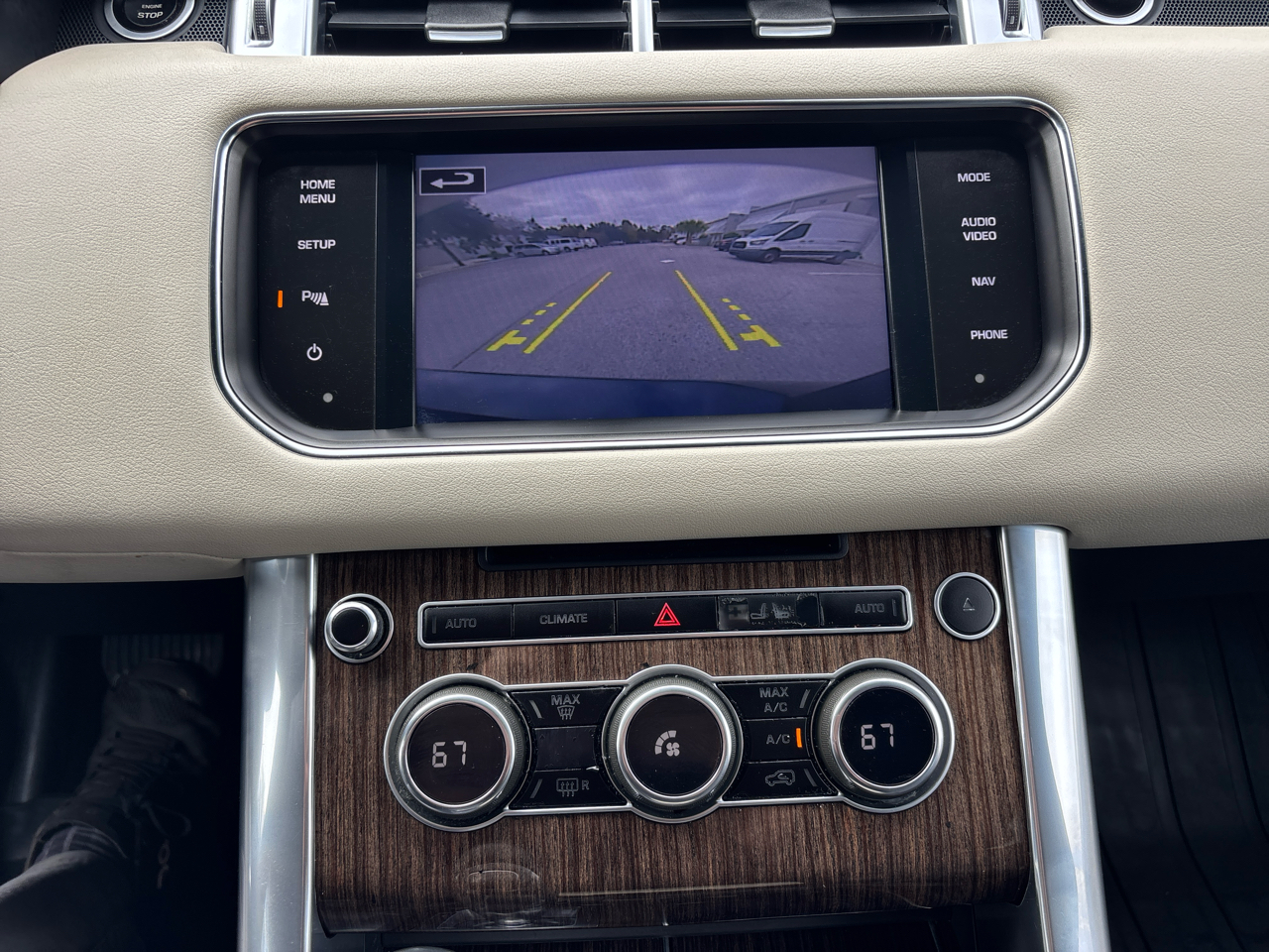 Land Rover Range Rover Sport 3.0L V6 Supercharged SE 2014