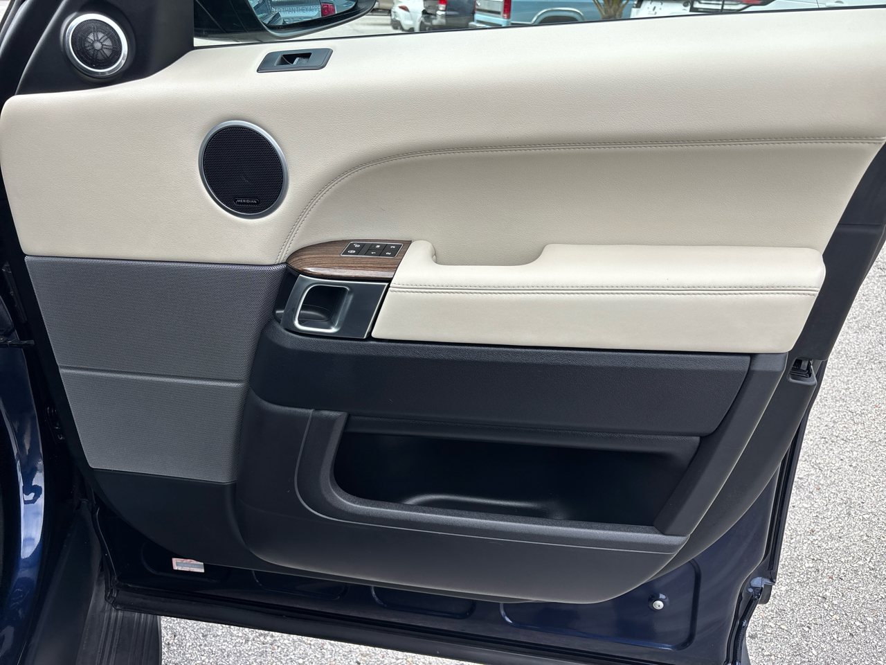 Land Rover Range Rover Sport 3.0L V6 Supercharged SE 2014