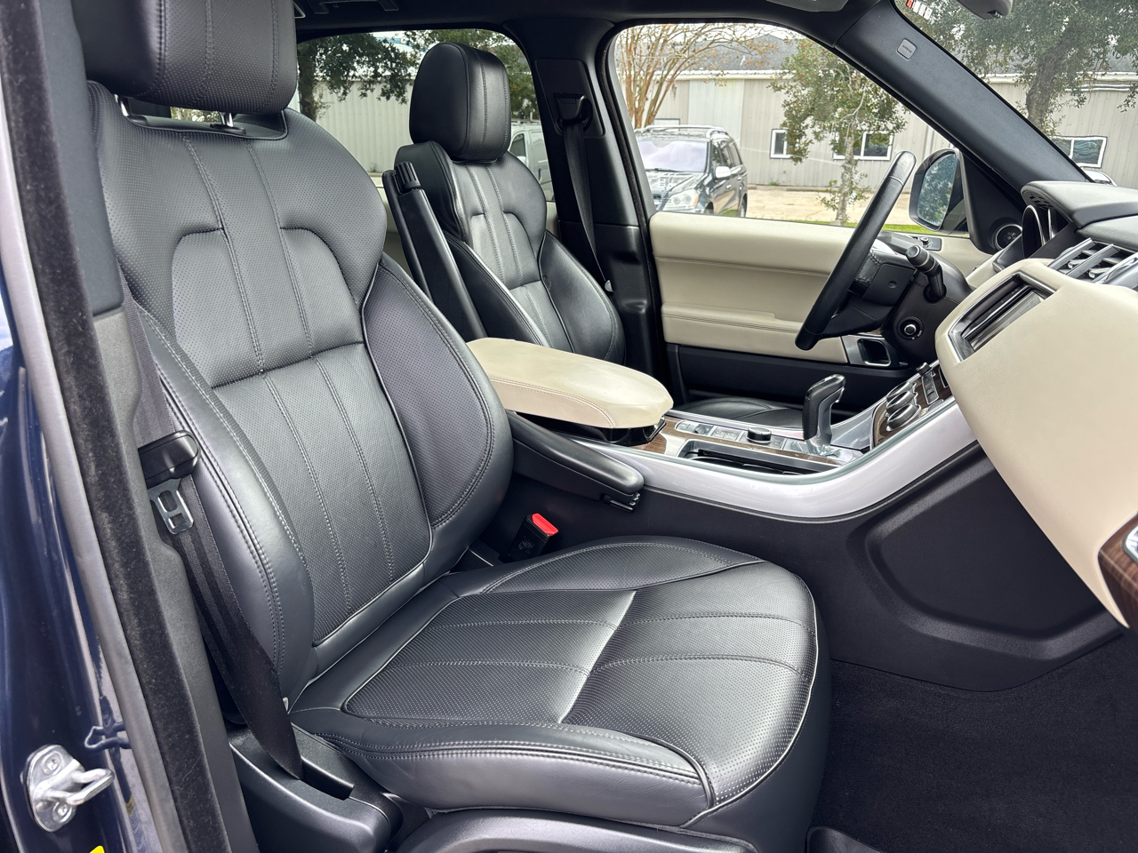 Land Rover Range Rover Sport 3.0L V6 Supercharged SE 2014