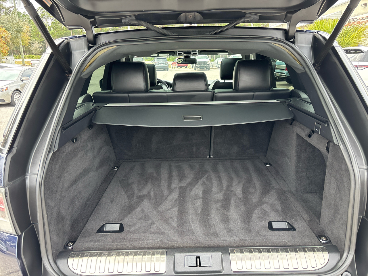 Land Rover Range Rover Sport 3.0L V6 Supercharged SE 2014