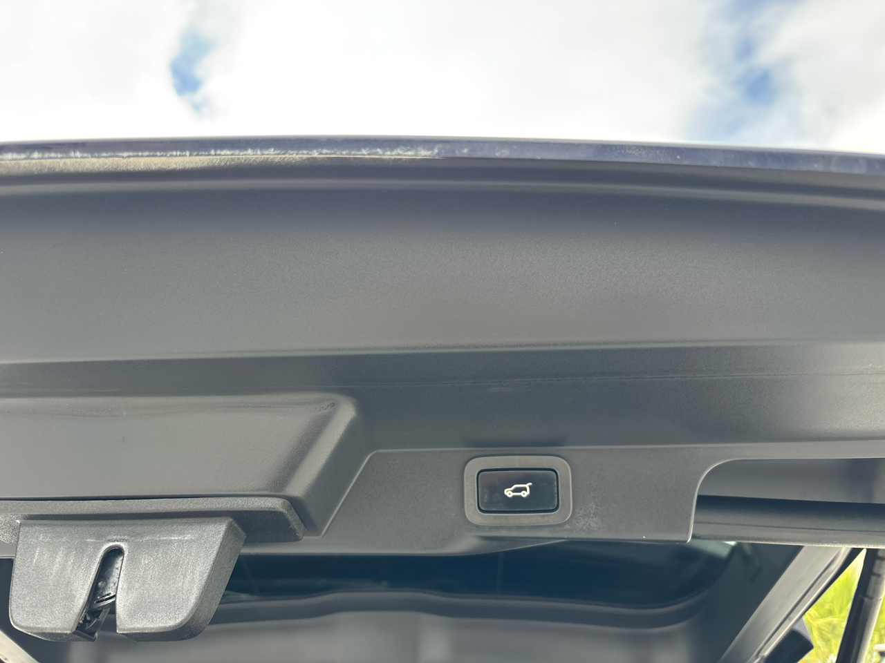 Land Rover Range Rover Sport 3.0L V6 Supercharged SE 2014