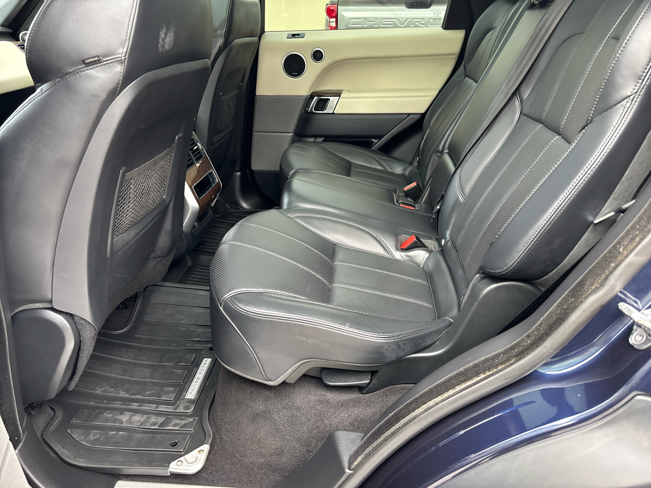 Land Rover Range Rover Sport 3.0L V6 Supercharged SE 2014