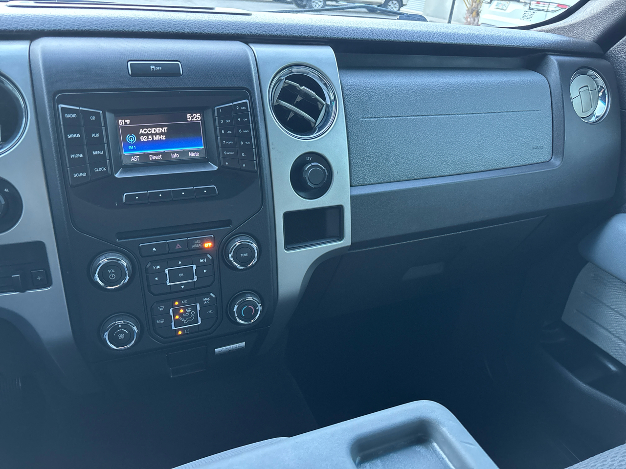 Ford F-150 4WD SuperCab 145" XLT 2014