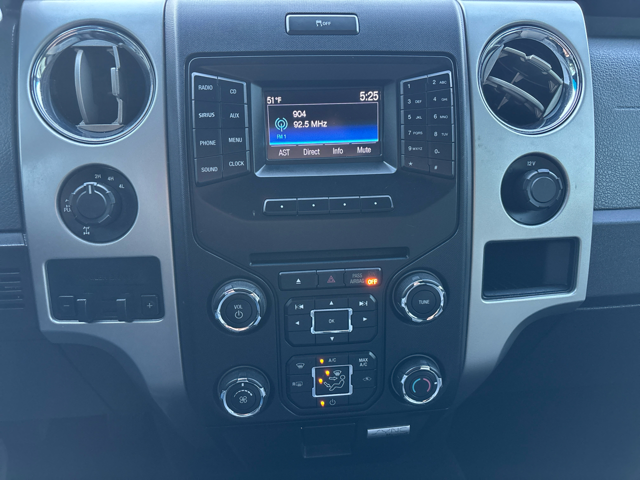 Ford F-150 4WD SuperCab 145" XLT 2014