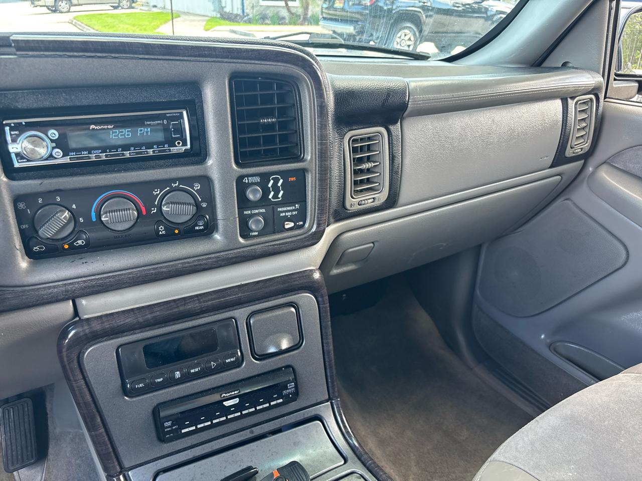 GMC Sierra 1500 Denali Ext. Cab AWD 2002