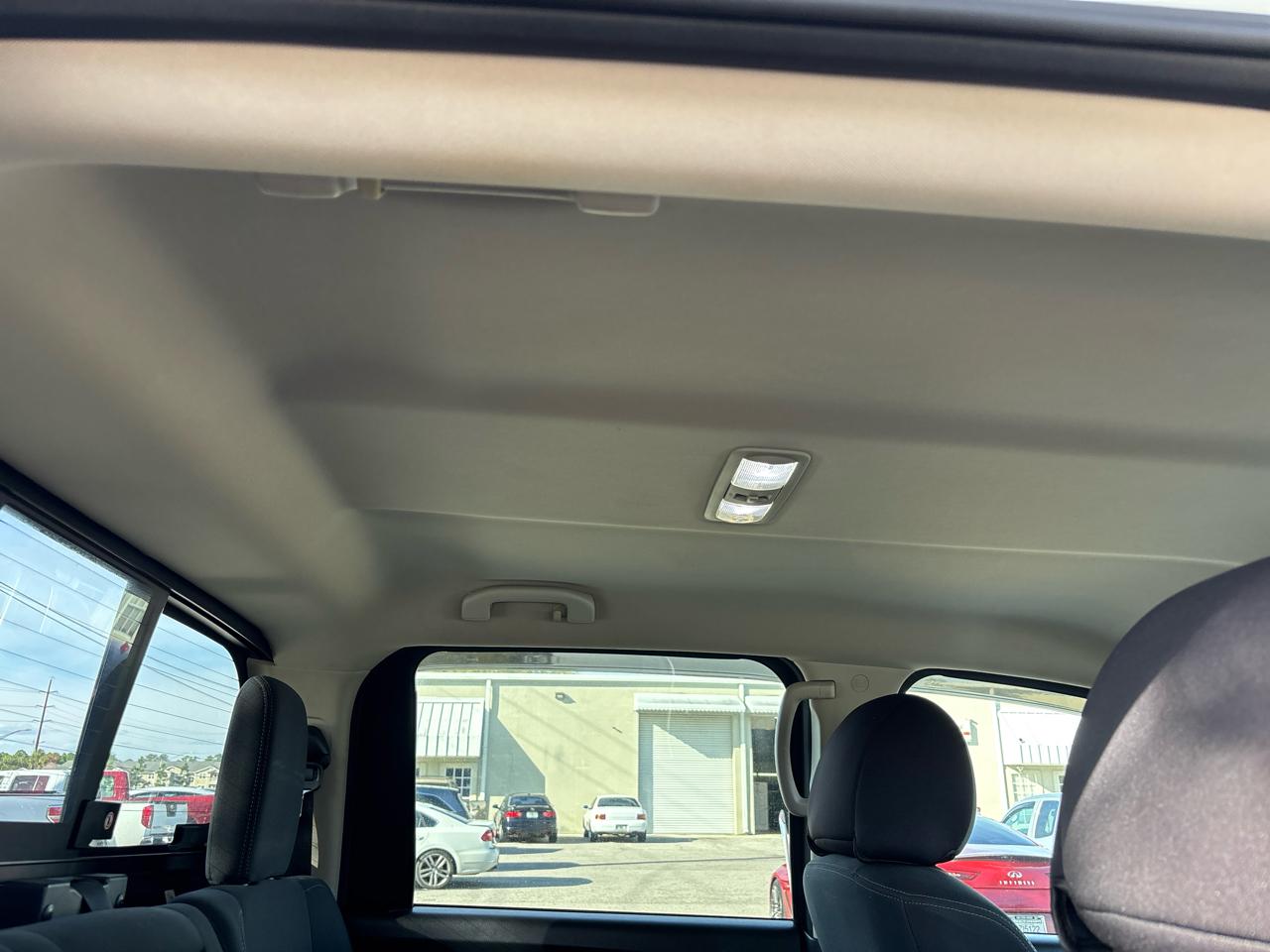 Nissan Titan SV Crew Cab 2WD 2017