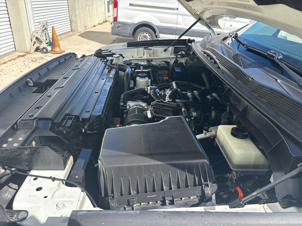 Nissan Titan SV Crew Cab 2WD 2017