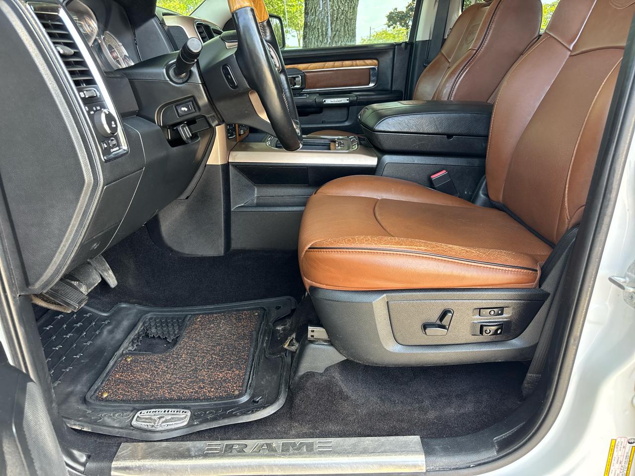 RAM 1500 Longhorn Crew Cab SWB 4WD 2016