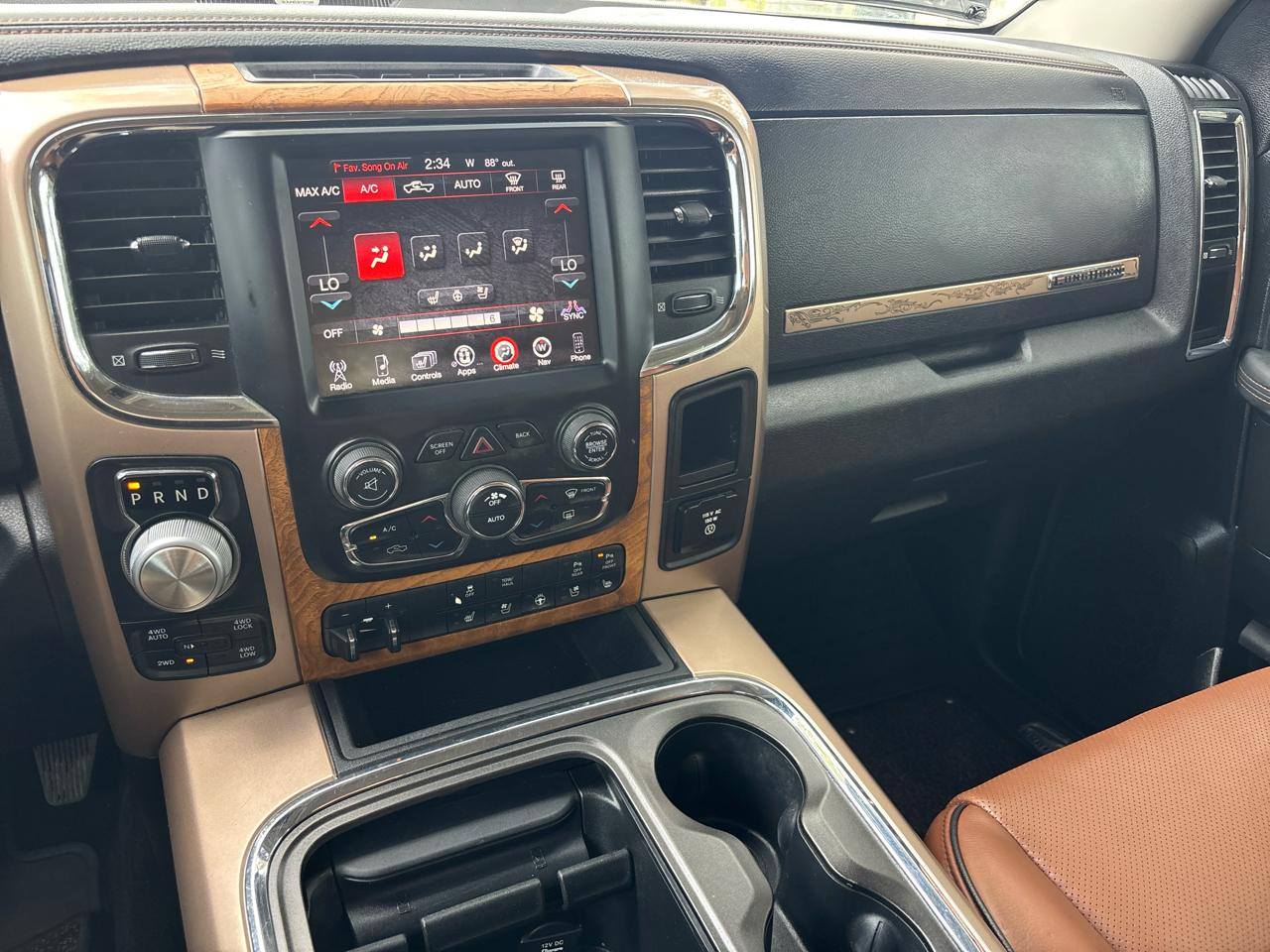 RAM 1500 Longhorn Crew Cab SWB 4WD 2016