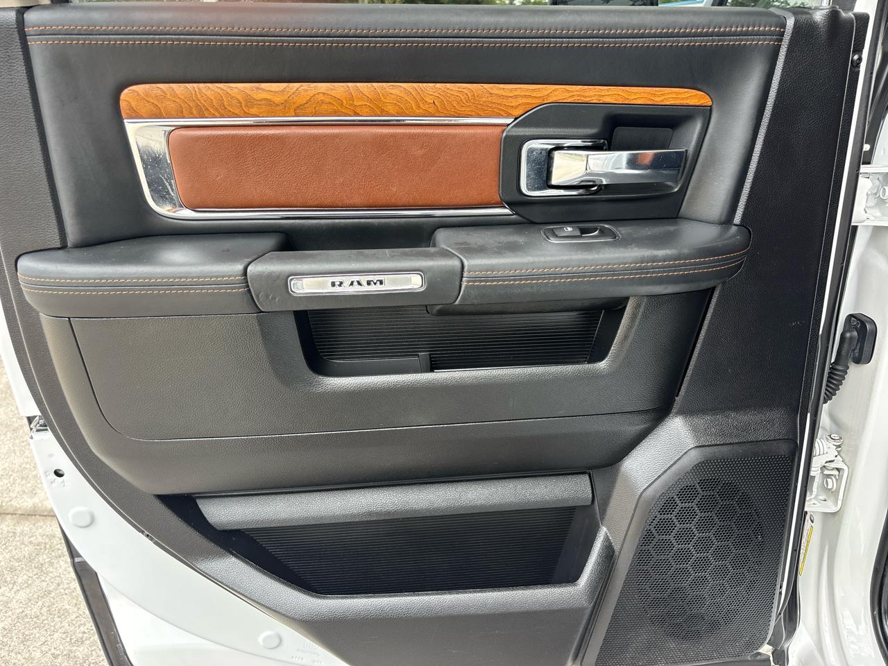 RAM 1500 Longhorn Crew Cab SWB 4WD 2016